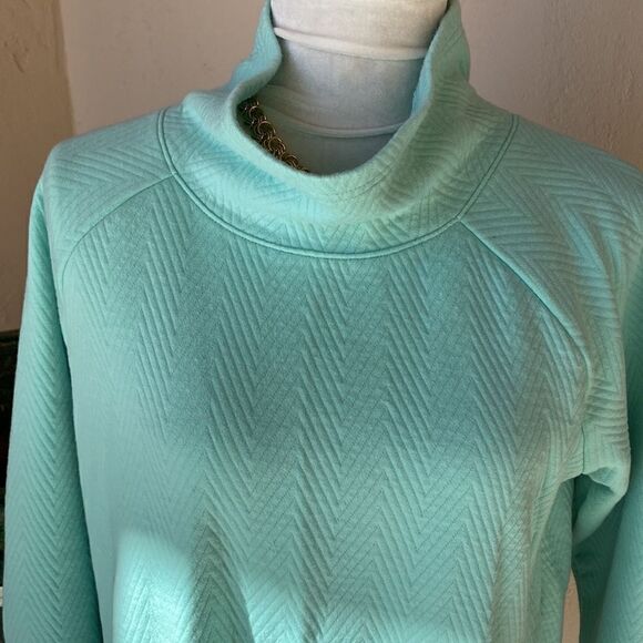 Mint green colored Textured tel gear pullover top with cowl neck size med - Picture 2 of 8